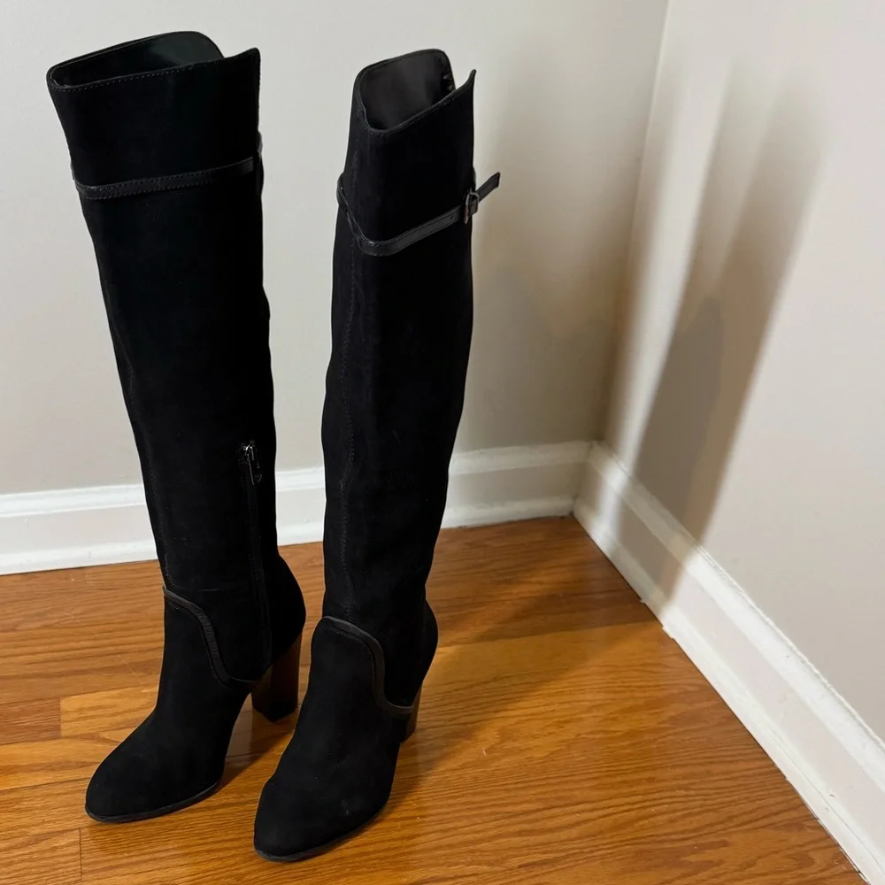 Elegant Black Knee-High Women's Boots - Picture 6 of 11